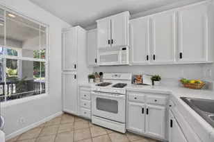 10085 Tittle Way, Elk Grove, CA 95757 - Photo 11