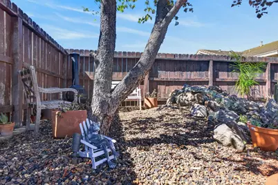 10085 Tittle Way, Elk Grove, CA 95757 - Photo 43