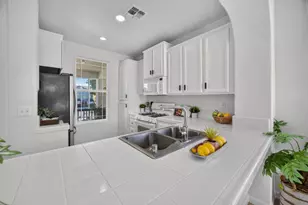 10085 Tittle Way, Elk Grove, CA 95757 - Photo 17