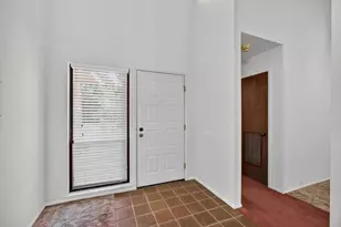 54 Zephyr Cove Cir, Sacramento, CA 95831 - Photo 13