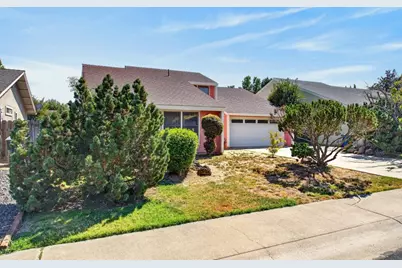 54 Zephyr Cove Circle, Sacramento, CA 95831 - Photo 9