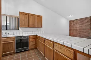 54 Zephyr Cove Cir, Sacramento, CA 95831 - Photo 17