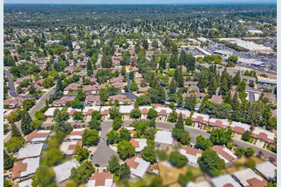 2363 Cobbleoak Court, Rancho Cordova, CA 95670 - Photo 47
