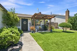 1462 W 4th St, Ripon, CA 95366 - Photo 1