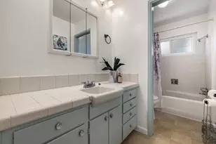 335 E Robinhood Dr, Stockton, CA 95207 - Photo 21