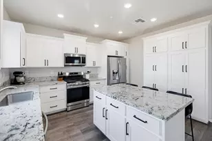 5017 Whirlabout St, Roseville, CA 95747 - Photo 9