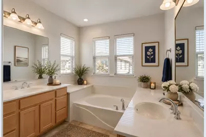 1905 Mammoth Way, Sacramento, CA 95834 - Photo 5