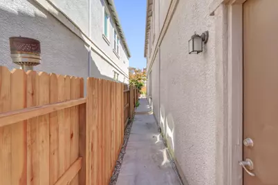 1905 Mammoth Way, Sacramento, CA 95834 - Photo 59