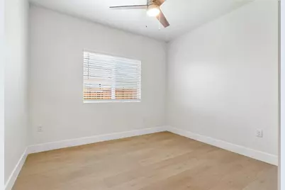 4426 Sundari Avenue, Olivehurst, CA 95961 - Photo 35
