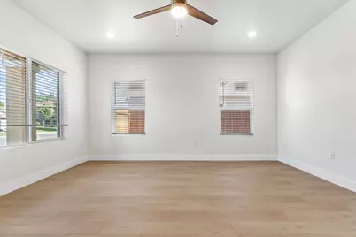 4426 Sundari Avenue, Olivehurst, CA 95961 - Photo 7