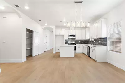4426 Sundari Avenue, Olivehurst, CA 95961 - Photo 17