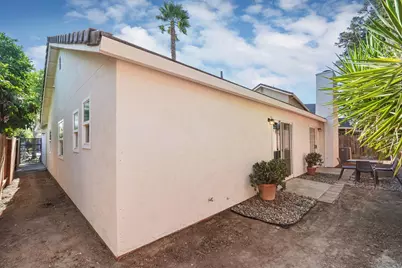 9880 Twin Creeks Avenue, Stockton, CA 95219 - Photo 27