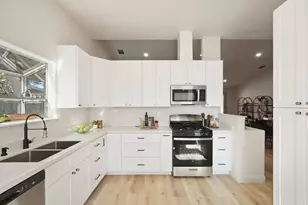 9880 Twin Creeks Ave, Stockton, CA 95219 - Photo 11