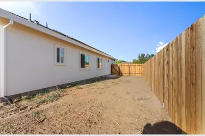 4432 Sundari Avenue, Olivehurst, CA 95961 - Photo 57