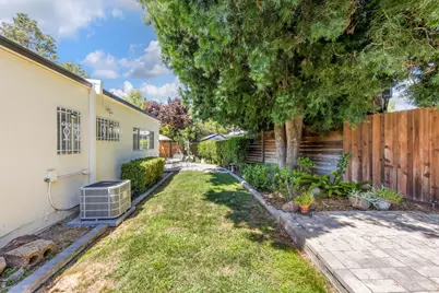 1164 E Silver Lake Drive, Sacramento, CA 95831 - Photo 61
