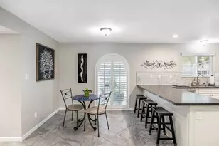 1164 Silver Lake Dr, Sacramento, CA 95831 - Photo 17
