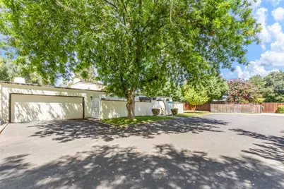 1164 E Silver Lake Drive, Sacramento, CA 95831 - Photo 5