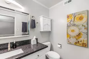 1164 Silver Lake Dr, Sacramento, CA 95831 - Photo 27
