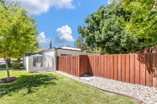 1164 Silver Lake Dr, Sacramento, CA 95831 - Photo 55