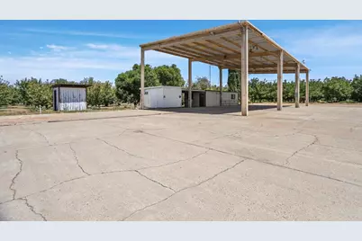 12555 E Comstock Road, Stockton, CA 95215 - Photo 5