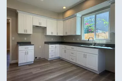 715 Cambridge Court, Tracy, CA 95377 - Photo 11
