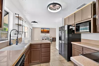 2501 Merle Avenue, Modesto, CA 95355 - Photo 11