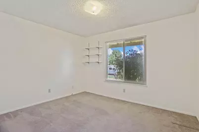 3002 Hillview Avenue, Stockton, CA 95207 - Photo 25