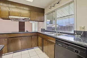 3002 Hillview Ave, Stockton, CA 95207 - Photo 13