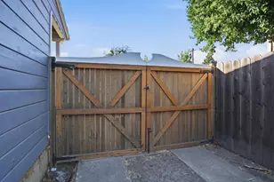 1956 Elmwood Ave, Stockton, CA 95204 - Photo 15