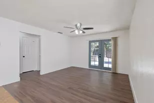 5451 W Santa Ana Ave, Fresno, CA 93722 - Photo 11