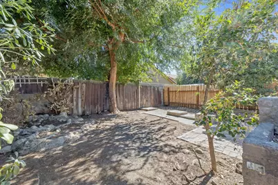 5451 W Santa Ana Avenue, Fresno, CA 93722 - Photo 35