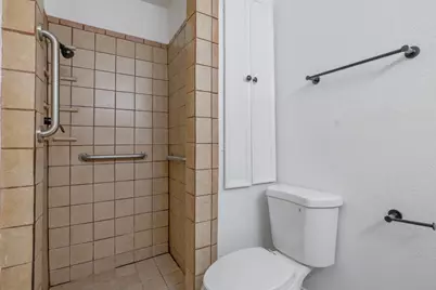 5451 W Santa Ana Avenue, Fresno, CA 93722 - Photo 17