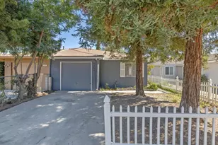 5451 W Santa Ana Ave, Fresno, CA 93722 - Photo 1