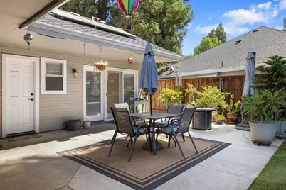 1900 Lakeshore Drive, Modesto, CA 95355 - Photo 43