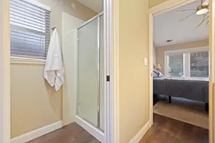 1900 Lakeshore Dr, Modesto, CA 95355 - Photo 15