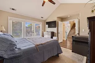 1900 Lakeshore Dr, Modesto, CA 95355 - Photo 11