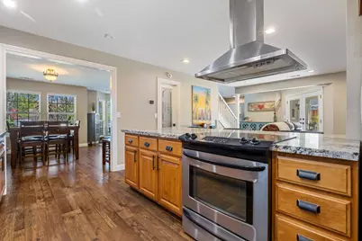 1900 Lakeshore Drive, Modesto, CA 95355 - Photo 23
