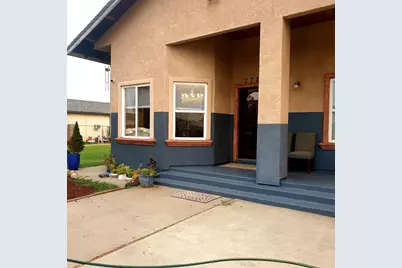 7721 39th Avenue, Sacramento, CA 95824 - Photo 1
