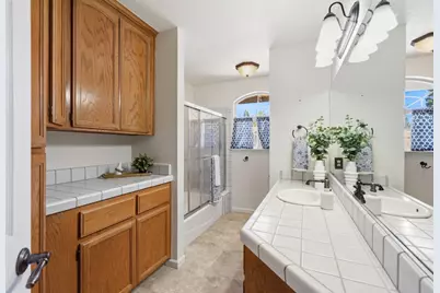 2608 Prestwick Drive, Roseville, CA 95661 - Photo 57