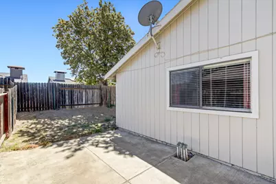 7677 Harvest Woods Drive, Sacramento, CA 95828 - Photo 31