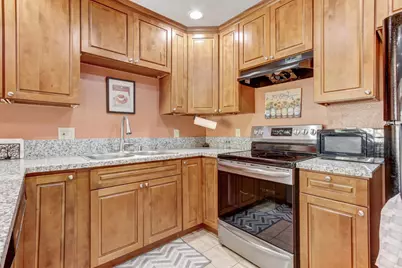 7677 Harvest Woods Drive, Sacramento, CA 95828 - Photo 15