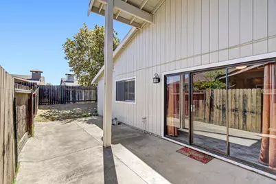 7677 Harvest Woods Drive, Sacramento, CA 95828 - Photo 27