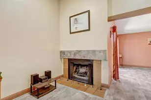 7677 Harvest Woods Dr, Sacramento, CA 95828 - Photo 9