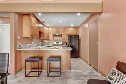 7677 Harvest Woods Drive, Sacramento, CA 95828 - Photo 13