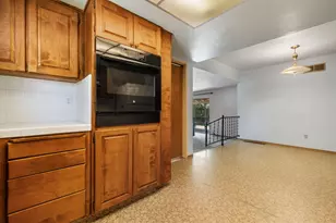 5800 Mohican Dr, Manteca, CA 95336 - Photo 9
