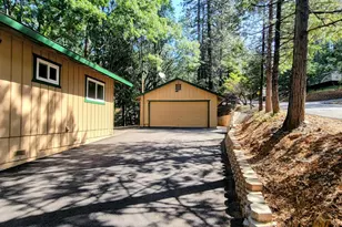 24040 Hitching Post Rd, Sonora, CA 95370 - Photo 23