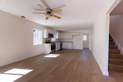 1059 Acacia Avenue, Sacramento, CA 95815 - Photo 5