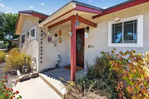 4553 E Redlands Ave, Fresno, CA 93726 - Photo 3