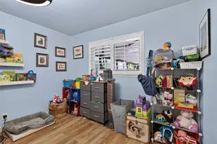 4553 E Redlands Ave, Fresno, CA 93726 - Photo 21