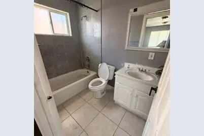 2032 E 9th Street, Stockton, CA 95206 - Photo 13